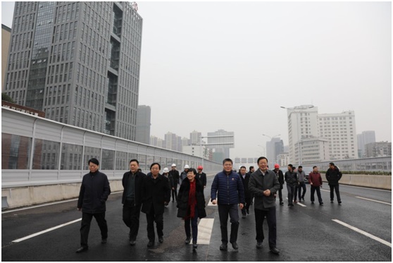 喜迎元旦，汉江大道常青高架二环线至武汉中央商务区淮海路段通车